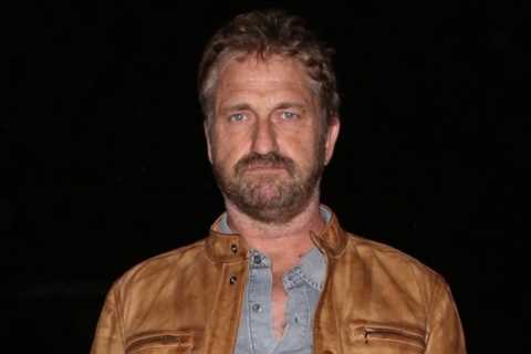 Gerard Butler tests the cast on the third night of Coachella 2022